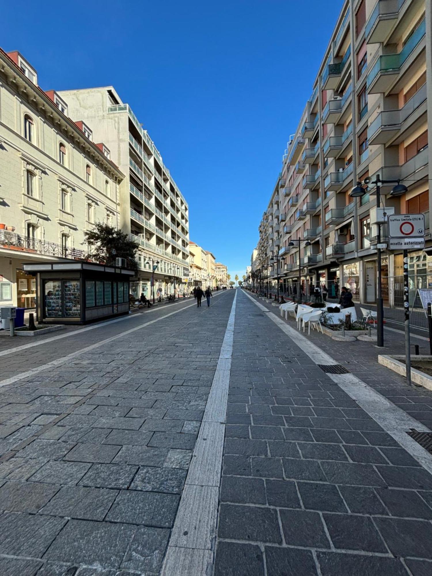 Michelangelo Apartment Pescara Eksteriør bilde